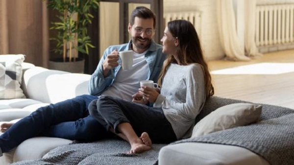 Sống thử trước hôn nhân: Nên hay không?