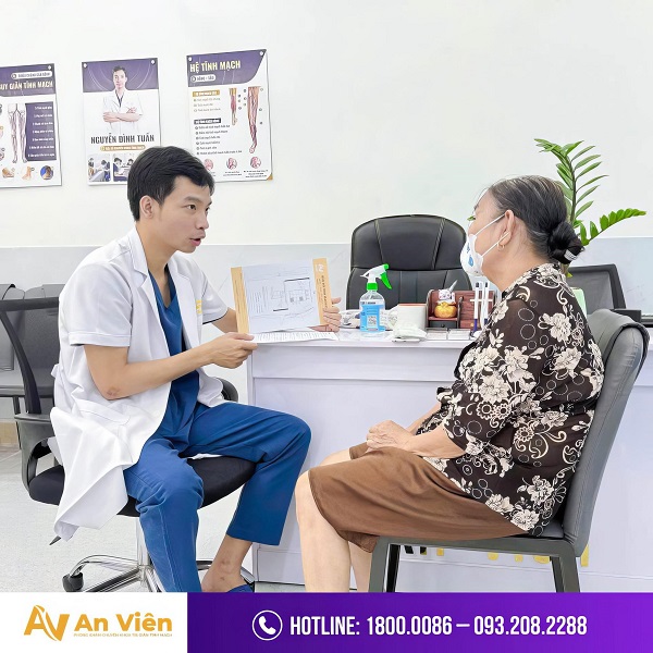 Khám và chẩn đoán chuyên khoa: Yếu tố quan trọng trong điều trị bệnh tĩnh mạch