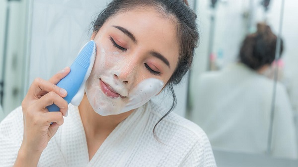 Có nên đầu tư vào máy rửa mặt không