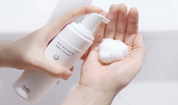 Sữa rửa mặt tạo bọt và không bọt